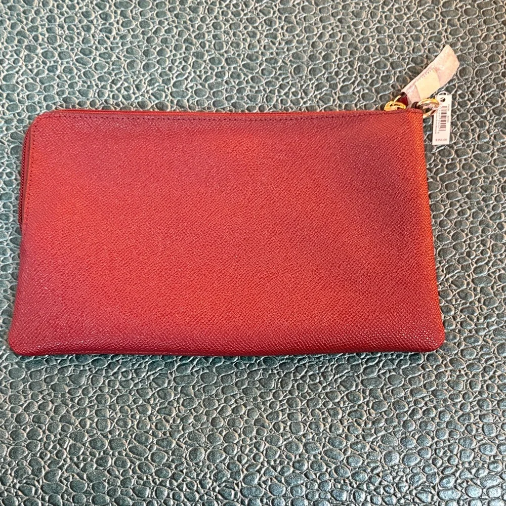 Coach elegant pouch